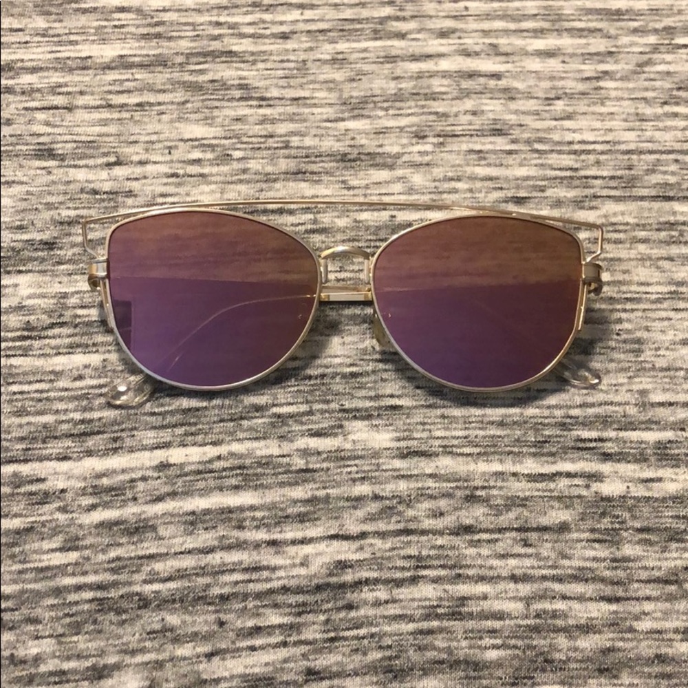 Sunglasses - pink lens